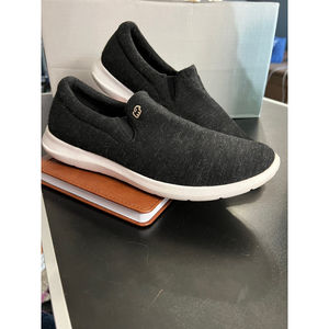 Merinos Slip On shoes Womens size 10